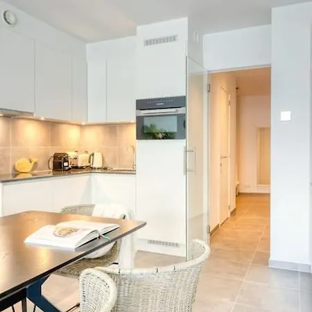 Apartamento 5-guest Retreat Steps From Ostende