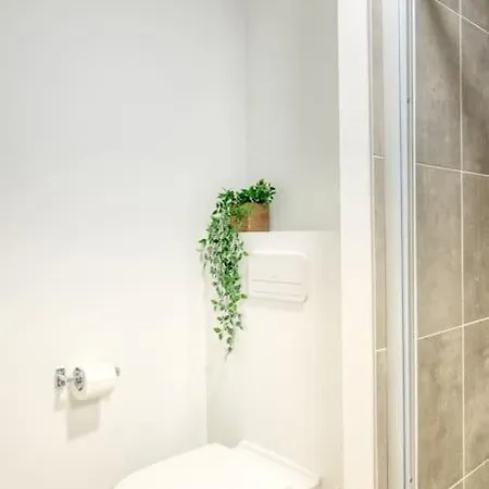 Apartamento 5-guest Retreat Steps From *